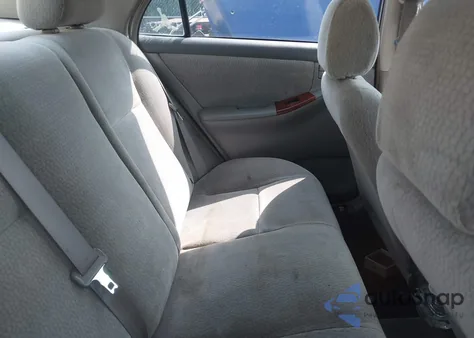 2004 Toyota Corolla Le z USA, uszkodzony, nr VIN 2T1BR32E64C254641